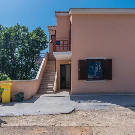דירה 2 Bedroom Pet Friendly In נייביצה